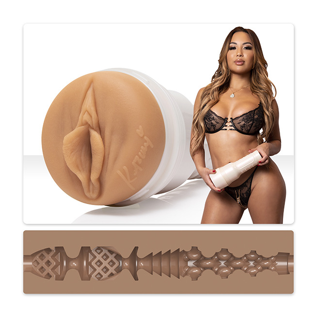 Filles Fleshlight - Kazumi Kumzumi